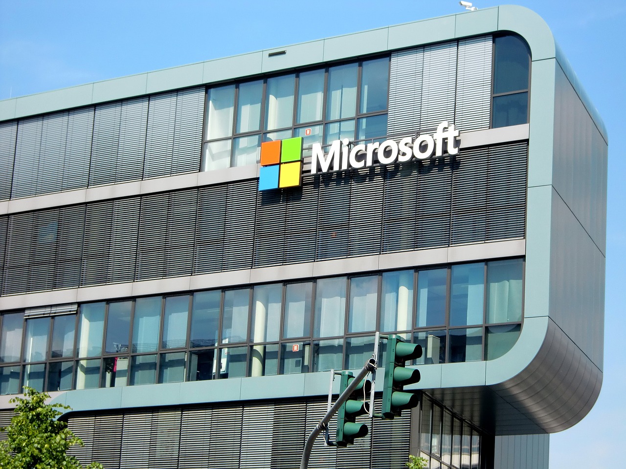Microsoft, ABD’de Polisin Azure Yüz Tanıma Teknolojisini Kullanmasını Yasakladı