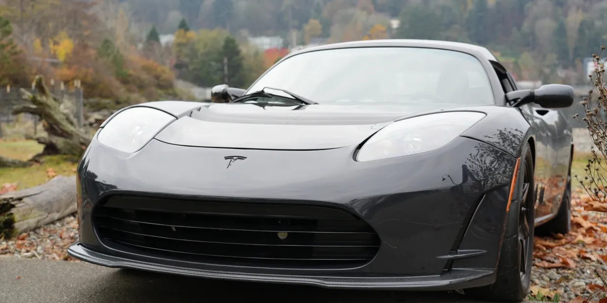 Nadir Tesla Roadster RR Prototipi Satışa Çıktı
