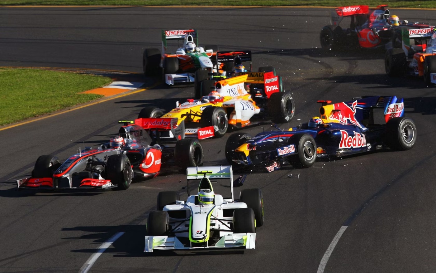 Formula 1 Liegate Skandalı: Hamilton ve Trulli Arasında Ne Oldu?