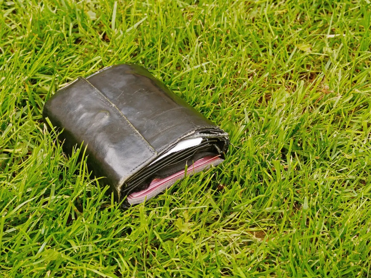 Dünya Çapında Dürüstlük: Kayıp Cüzdan Deneyinin Sonuçları