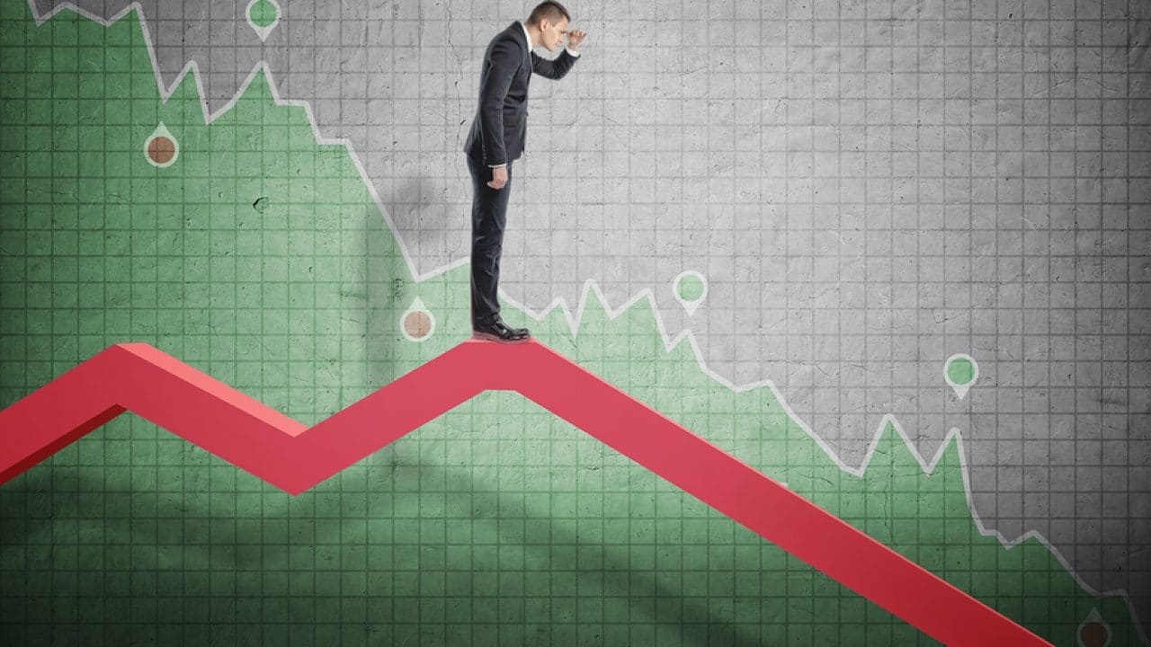 Understanding the Economic Situation with Lipstick and Underwear Indices