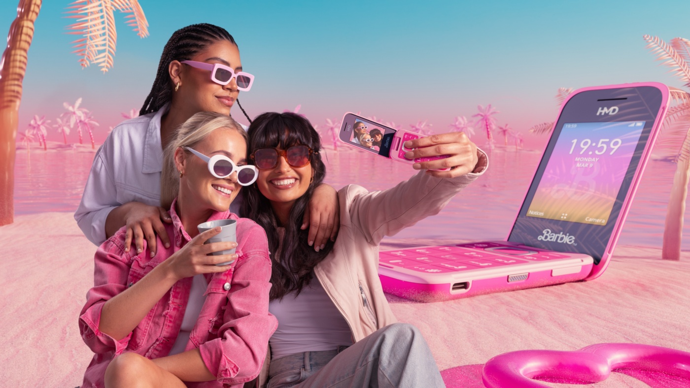 HMD’den Yeni Barbie Temalı Kapaklı Telefon: Nokia 2660 Flip